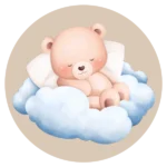 De ronde muurcirkel sticker met een slapende baby beer op een wolk met kussen en een beige achtergrond koop je op muurteksten.nl